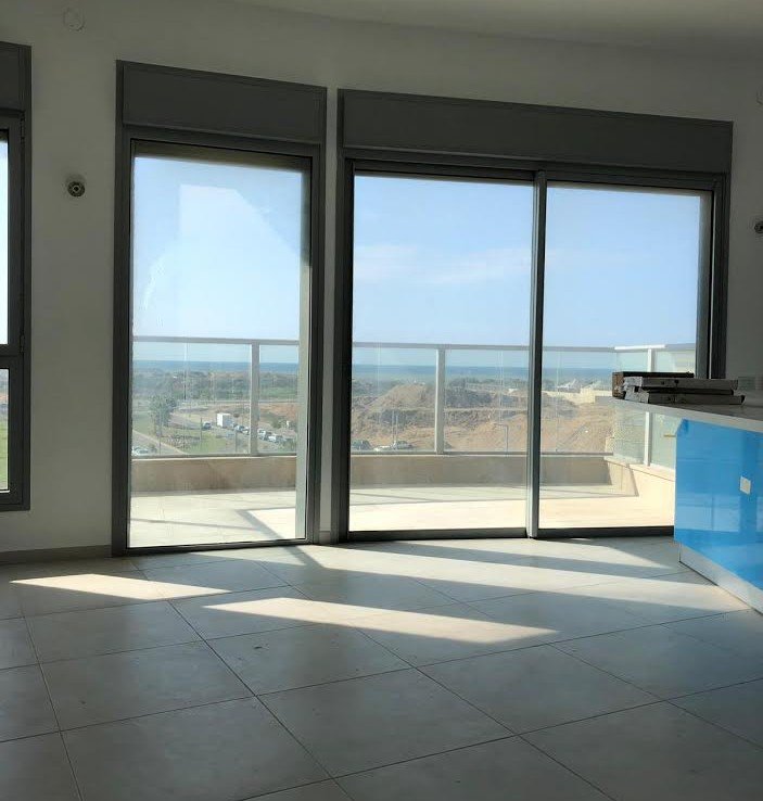 A LOUER 5 PIÈCES VUE MER A RAMAT AVIV