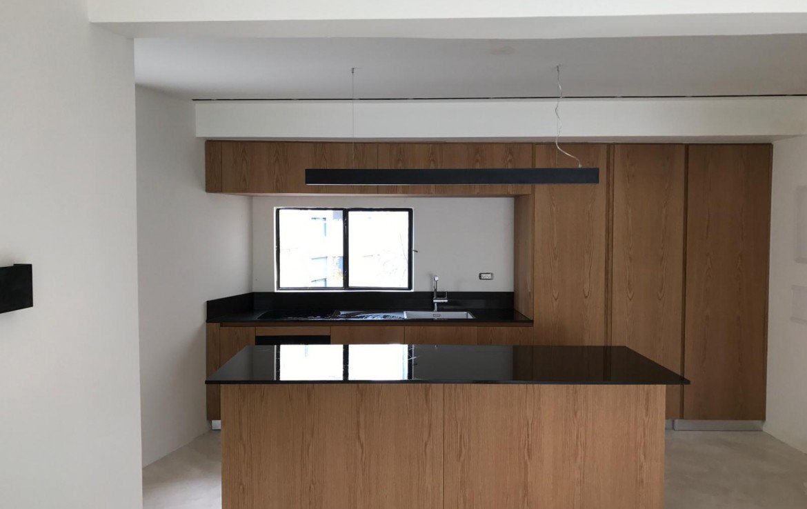 A LOUER 3 PIECES SQUARE DIZENGOFF - TEL AVIV